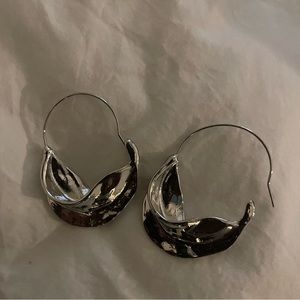 Chunky basket earring